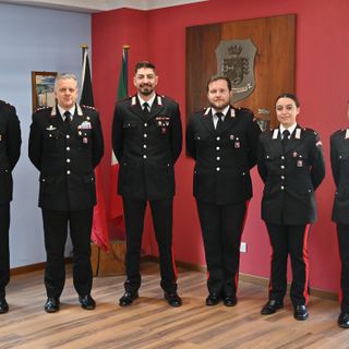 Quattro nuovi marescialli ordinari, cerimonia al Gruppo carabinieri di Aosta