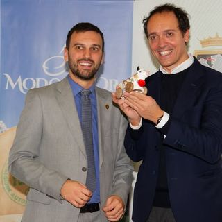 L'assessore Marco Carrel insieme allo chef Alessandro Circiello