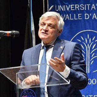 L'assessore Caveri e il competente staff dirigenziale regionale durante la videoconferenza