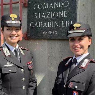 Da sn il capitano Chiara Ricciardi e il maresciallo Camilla Landolfo