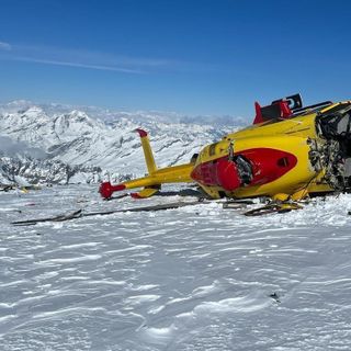 Cade elicottero sul Monte Rosa, illesi gli occupanti