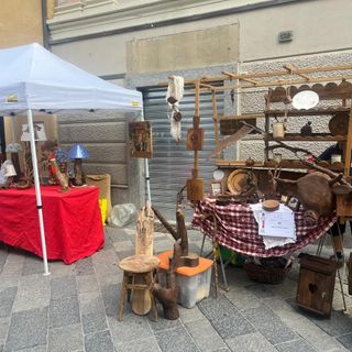 Folla in festa alla Foire d'Été