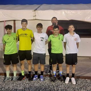 Foto di gruppo con il responsabile del settore Philip Balestrini; da sn Kristel Arcodia, Thierry Philippot, Fabien Borre, Joel Philippot e Enea Bortolotti Barrel