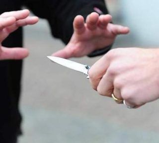 Sicurezza e violenza giovanile: svolta su armi bianche ma in Valle non c'è allarme