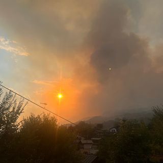 Elicotteri, Vigili del fuoco e volontari: Saint-Denis e Verrayes lottano con l'incendio VIDEO