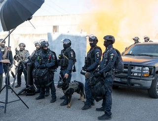 Il calendario 2026 della Polizia racconta l’umanità dietro l’uniforme