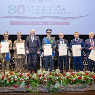 I nuovi insigniti Ufficiali e Cavalieri all'Ordine del Merito della Repubblica (cliccare sull'immagine per avviare la gallery)