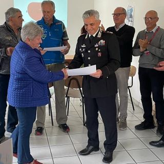 Dai carabinieri diploma di 'alfabetizzazione digitale' per gli anziani di St-Pierre