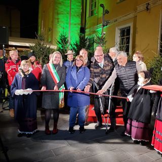 Aosta, aperto il Marché Vert Noel