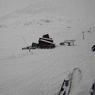 La neve a Cervinia poco prima delle 11 di questa mattina