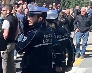 Spray antiaggressione per gli agenti della Polizia locale di Quart