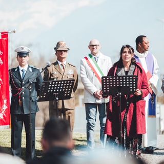 Un momento della commemorazione di Guido Saba nella foto di Massimo Monticone