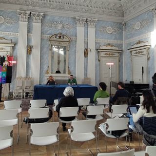 Gli incontri sono organizzati nel Salone Ducale del Municipio di Aosta