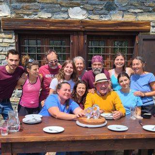 Cogne, il rifugio Sogno di Berdzé torna a vivere; festa per la riapertura dopo cinque anni