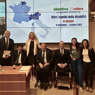La grande staffetta solidale 'Obiettivo Tricolore' di Alex Zanardi fa tappa a Verres