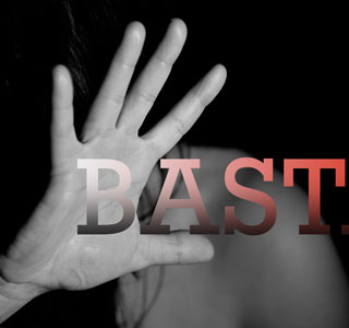 Sì a un centro per uomini violenti