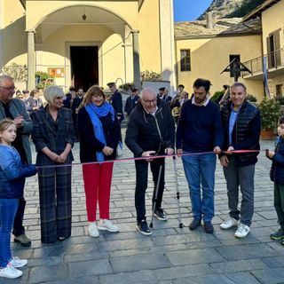 taglio del nastro per Marché au Fort 2025