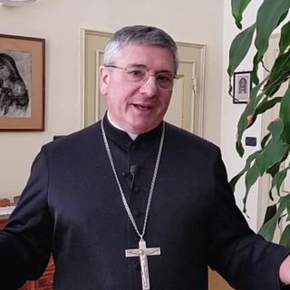Illumina Aosta, puntata dei preti: il Vescovo chiede scusa, però difende l’onorabilità dei parroci della Diocesi