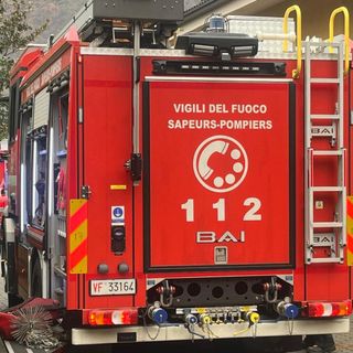 Incendio a Fontainemore, gravi danni a un'abitazione