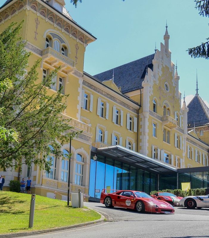 Al Grand Hotel Billia c'è il terzo 'Aperitivo col Campione'