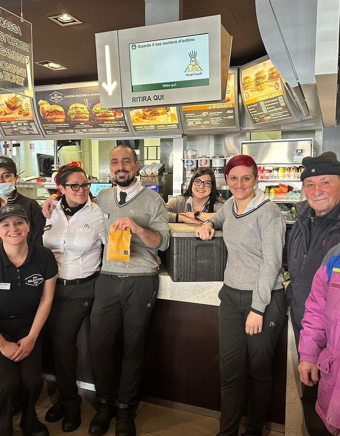 Lo staff del Ristorante Mc Donald's ad Aosta