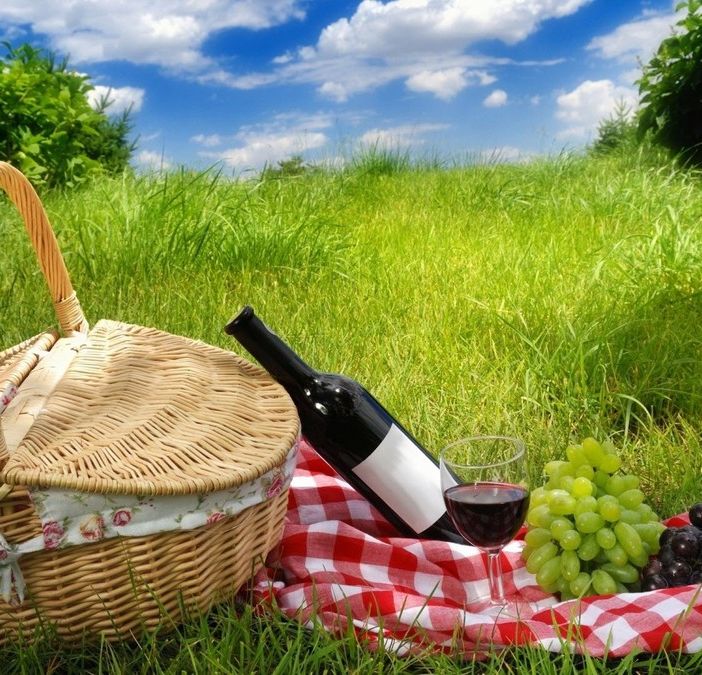 Pasquetta 'festa d'incontro'; dal significato religioso a quello civile
