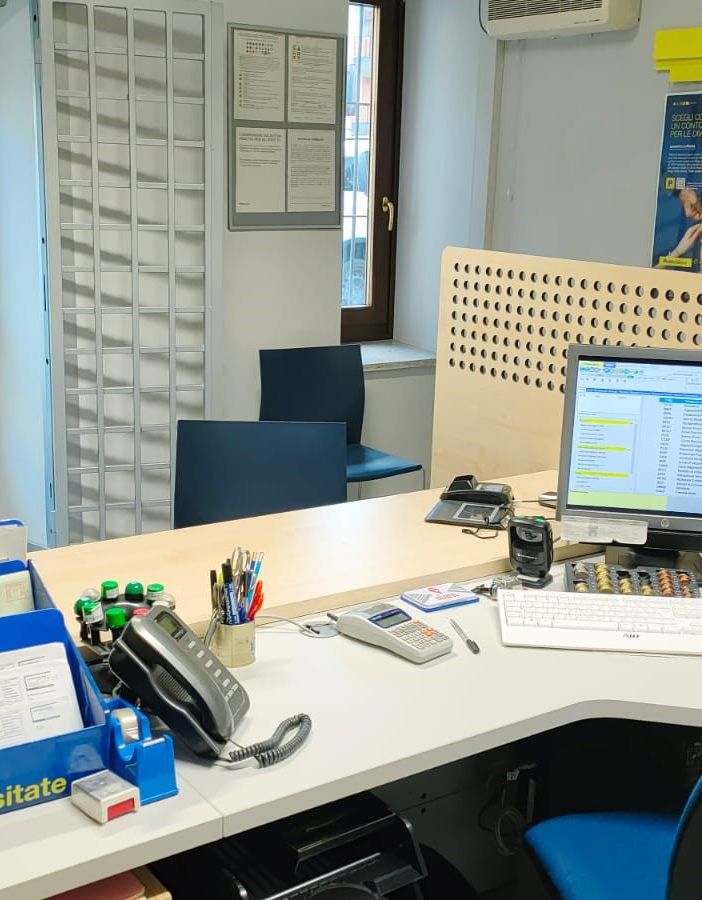L'ufficio postale a Runaz; all'interno dell'articolo quello di Arvier
