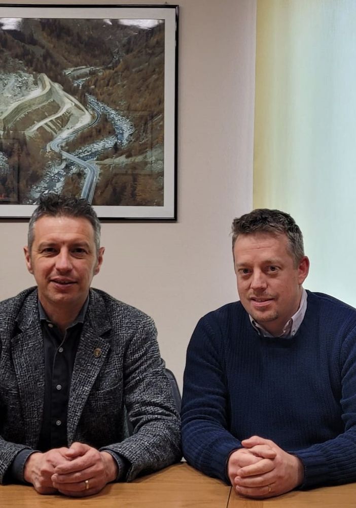L'assessore Davide Sapinet e il sindaco di Gressoney S.J., Mattia Alliod,