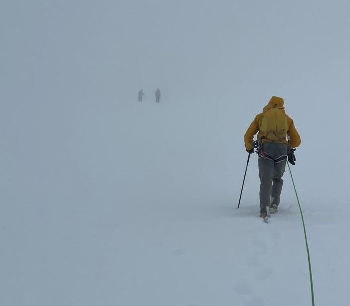 In salvo due alpinisti bloccati dalla nebbia sul Rosa