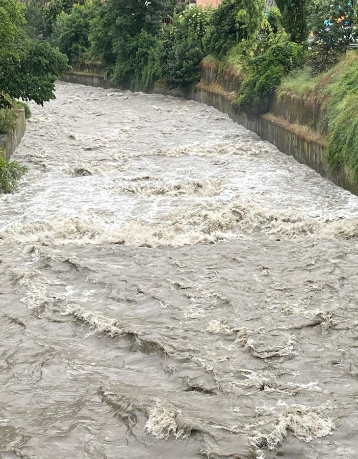 Il torrente Buthier questa mattina alle ore 10 ad Aosta