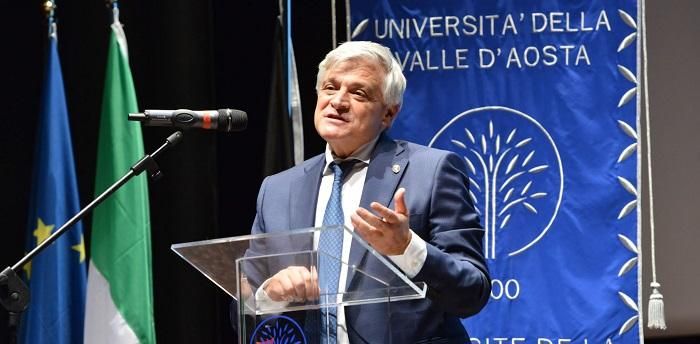 L'assessore Caveri e il competente staff dirigenziale regionale durante la videoconferenza