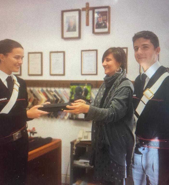 Recuperati dai carabinieri i computer rubati alle scuole di Chevrot