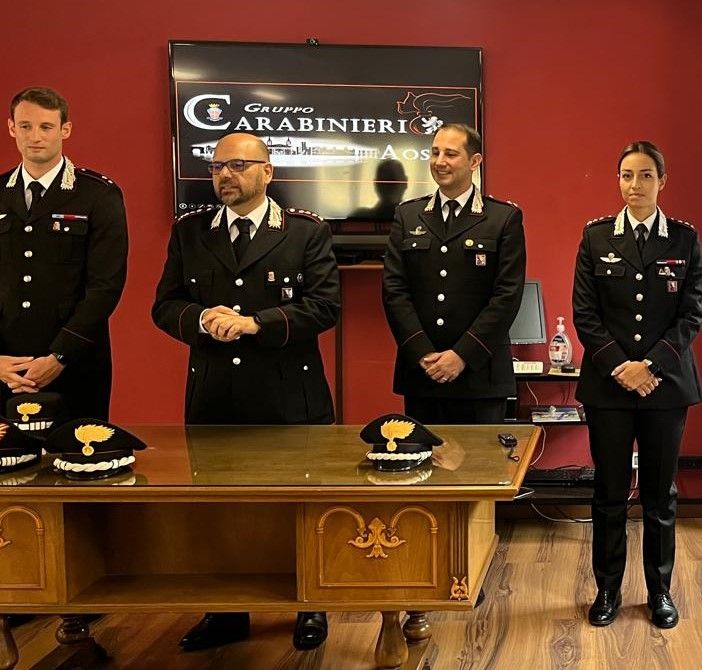 Da sn gli ufficiali Paolo Carraro, Giovanni Cuccurullo, Gianluca Carpinone e Chiara Ricciardi