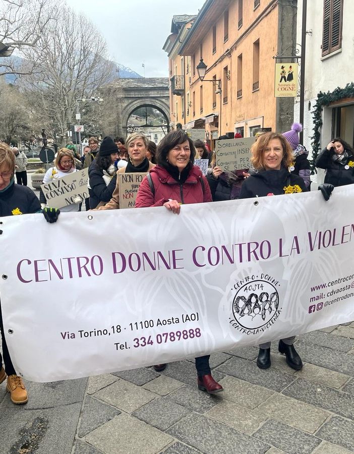 'Anche oggi è l'8 Marzo'; ad Aosta corteo del Centro donne contro la violenza