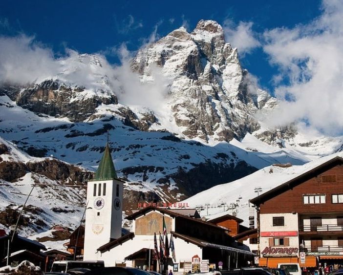 Nos Accents, Comité Traditions e Anpi contro la denominazione 'Breuil-Cervinia'