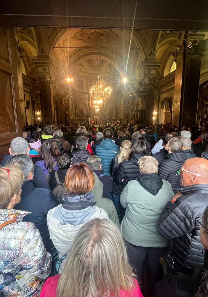 La pioggia che tanto amava ha accompagnato l'ultimo viaggio di Denis Trento