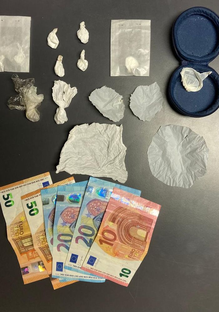 Operaio edile arrestato per spaccio di coca e hashish