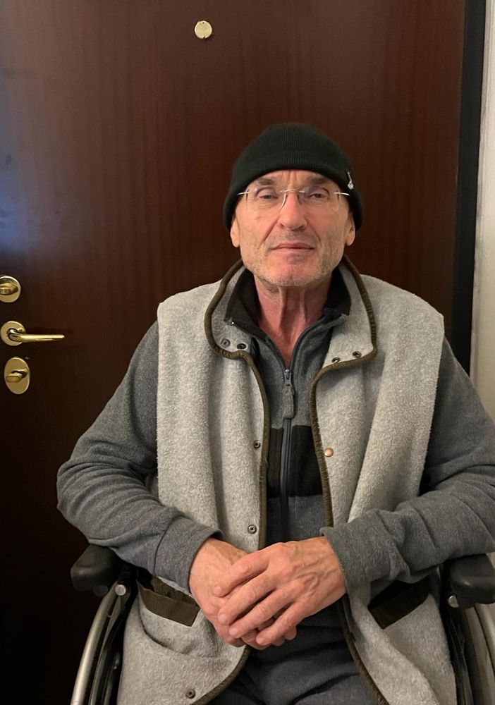 Fabrizio Lovato è rimasto nell'abitazione ma senza le chiavi della nuova serratura