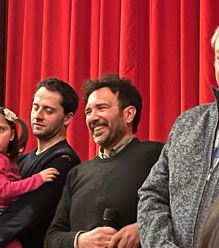 Da sn Paolo Calcidese, la piccola Agata in braccio al papà, Gabriele Torchio, Leandro Picarella e Severino Lombard