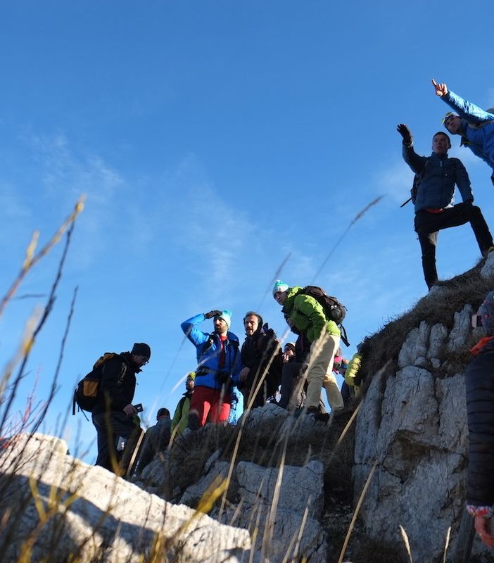 Anche i membri della AGT-Associazione Guide Turistiche Valle d'Aosta (nella foto alcuni di loro) possono ra federarsi