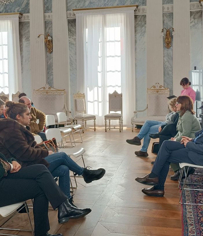 Un momento dell'incontro nel Salone Ducale