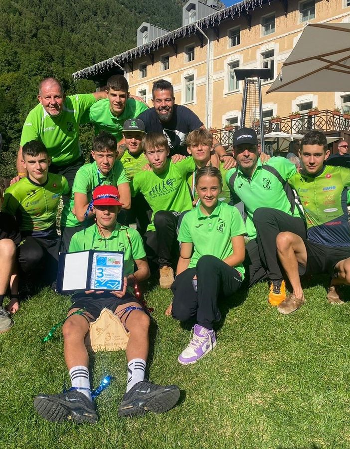 Ciclismo, Gs Lupi sul podio del Campionato di Società a Carona