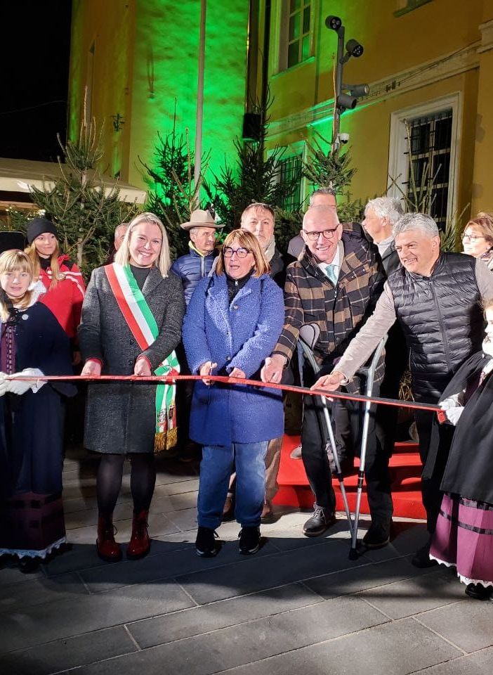 Aosta, aperto il Marché Vert Noel