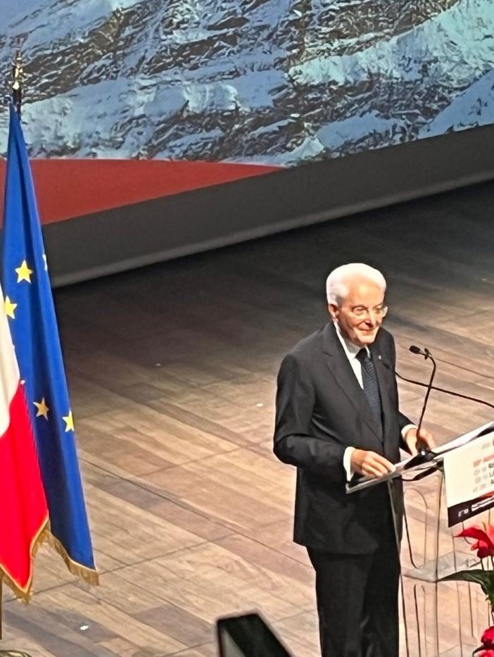 Presidente Mattarella ad Aosta, 'mai stranieri in casa propria, nonostante siano diverse lingua, cultura e religione'