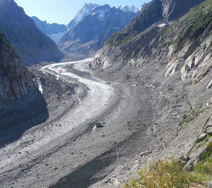 Carovana dei ghiacciai, 'la Mer de Glace al Bianco ha perso 30 metri di spessore in due anni'