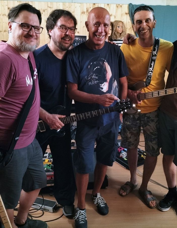 I Minimo Vitale con Stefano Gini e Giuliano Danieli in finale per Sanremo Rock