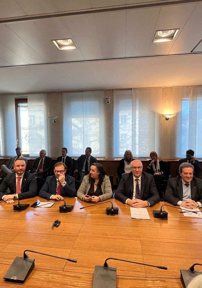 Minoranza insorge contro Testolin, 'astensione è azione gravissima che svilisce il Consiglio Valle'