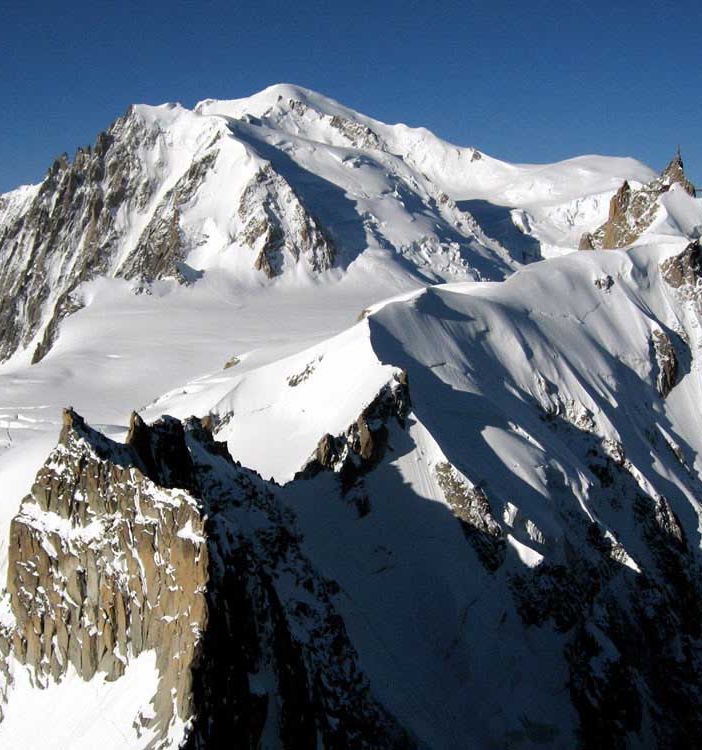 Alpinista 35enne muore lungo la via normale francese al Monte Bianco