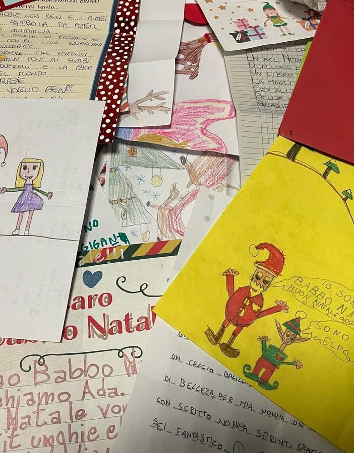 Migliaia di lettere a Babbo Natale dai bimbi valdostani