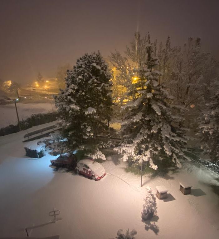 Nevica su Aosta e su tutta la Valle